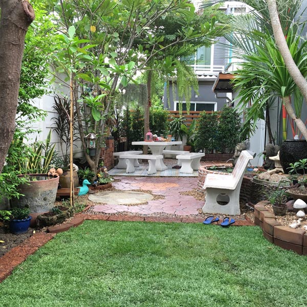 Make a beautiful backyard garden
