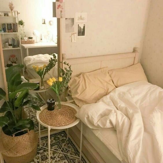 
Minimalist bedroom makeover