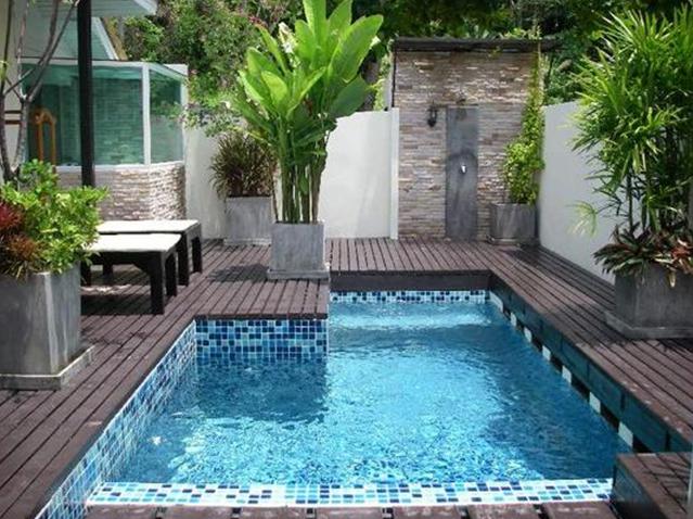 สระว่ายน้ำในบ้าน